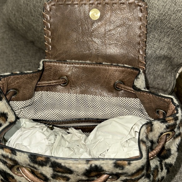 Backpack/Purse - Picture 6 of 8